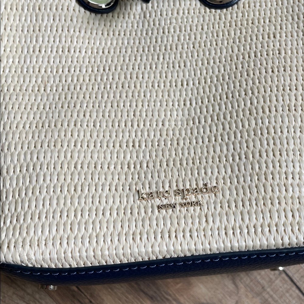 Kate Spade Navy and Cream Shoulder Bag - Picture 3 of 10